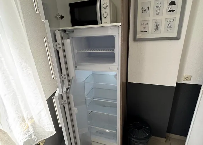 Schoen Gelegene Im Zentrum In Mg07 Und Mg10 Lägenhet